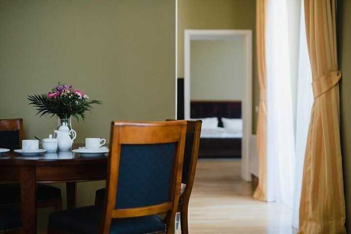 Dining 108 of 164