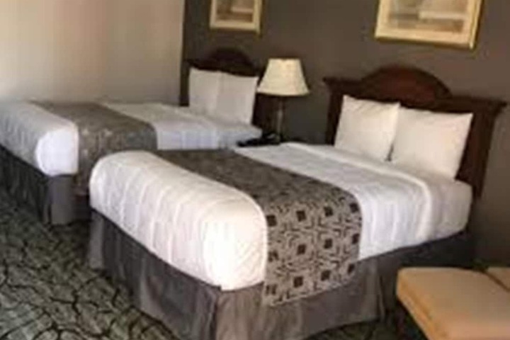 2 Double Beds (2 of 12)