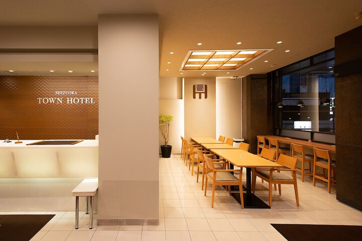 Hotel Interior 9 of 40