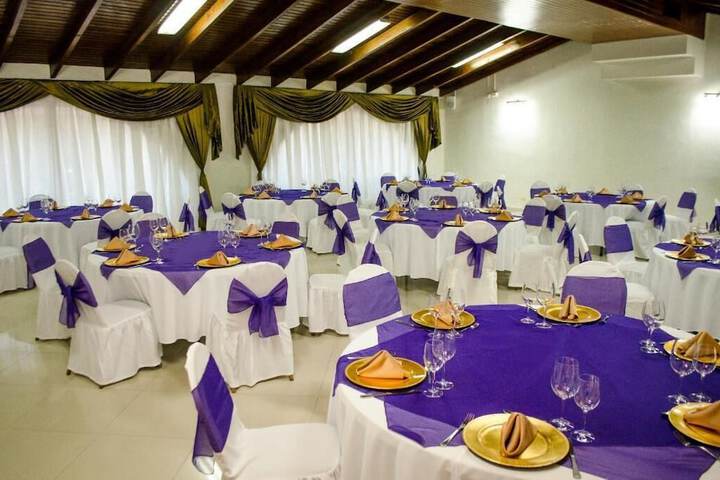 Ballroom/Hall 23 of 29