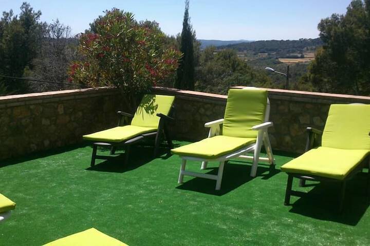 Sundeck 1 of 26