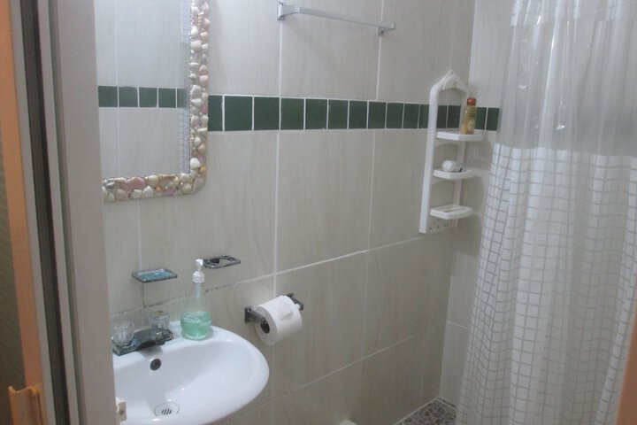 Room 103 of 228