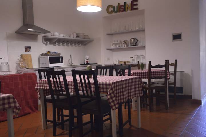 Dining 47 of 60