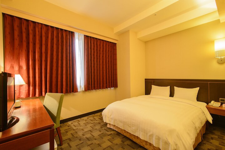 Room 3 of 26