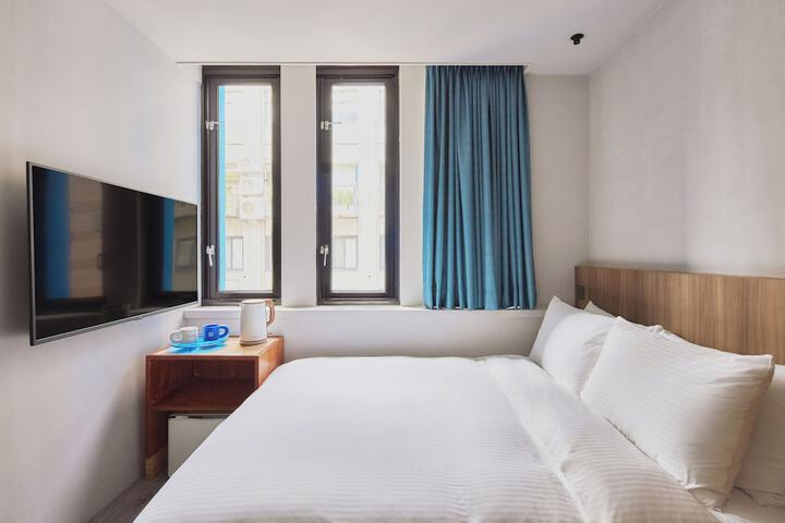 Room 60 of 95