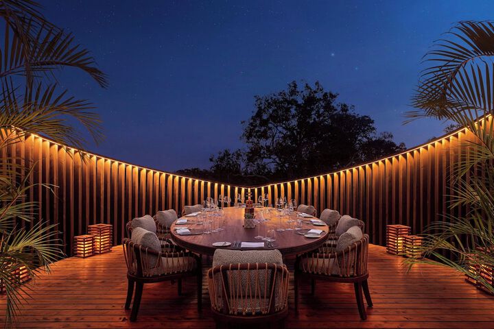 Dining 90 of 113