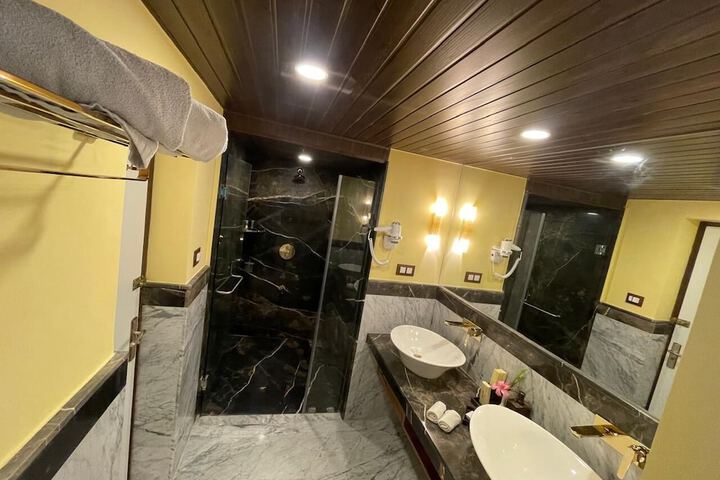 Bath Interior