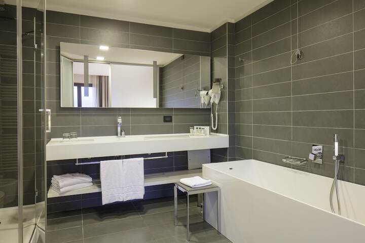 Clean Restrooms