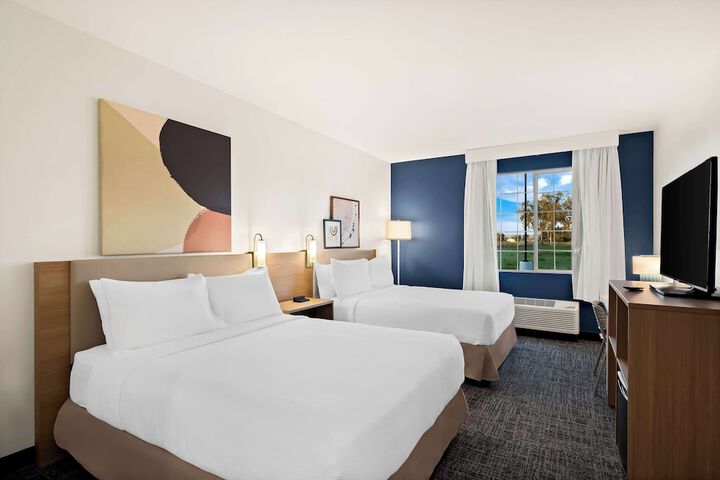 Room 4 of 55