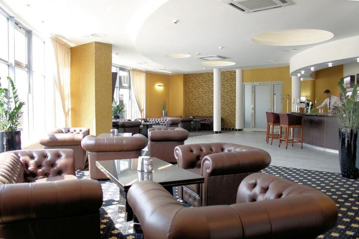 Guest Lobby