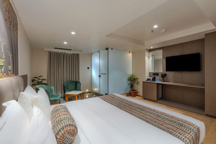 Room 22 of 35