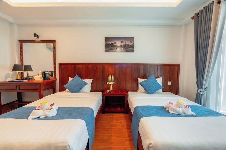 Room 28 of 109