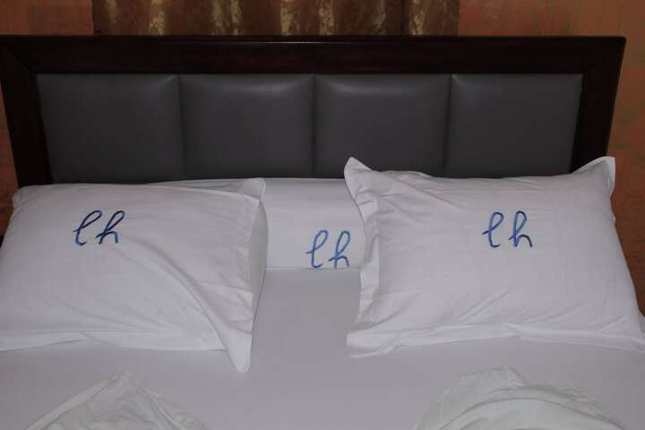 Room 6 of 58