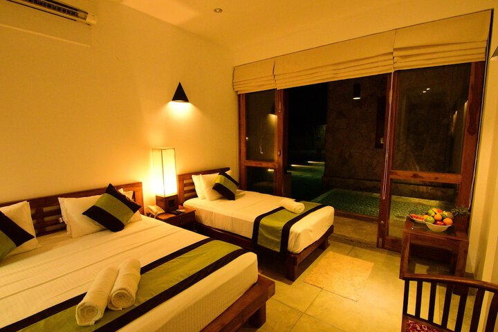 Room 9 of 63