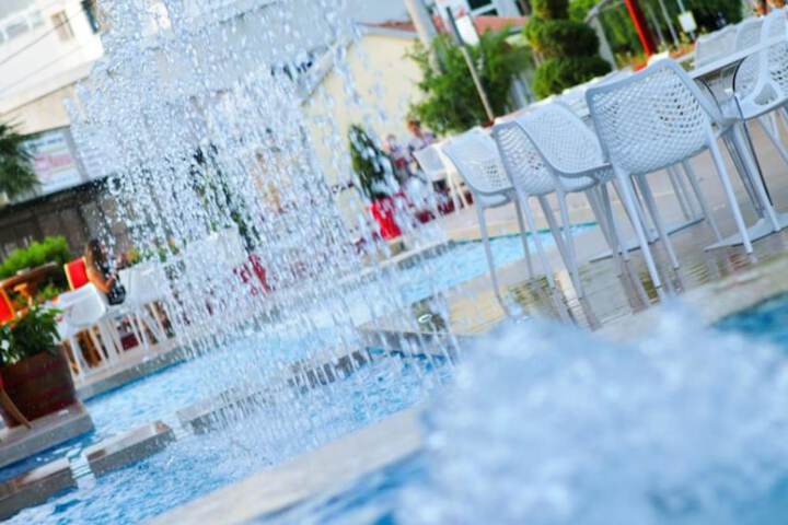 Pool 29 of 54