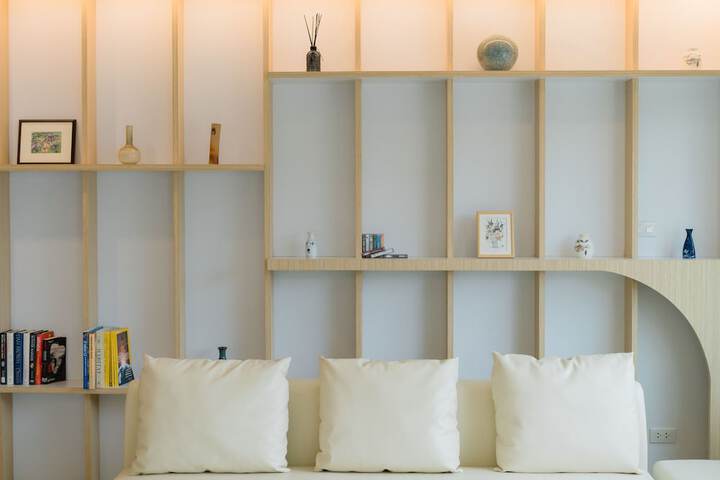 Room 17 of 29