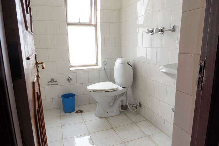 Room 20 of 60