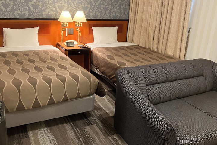 Room 11 of 54