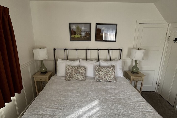Room 14 of 133