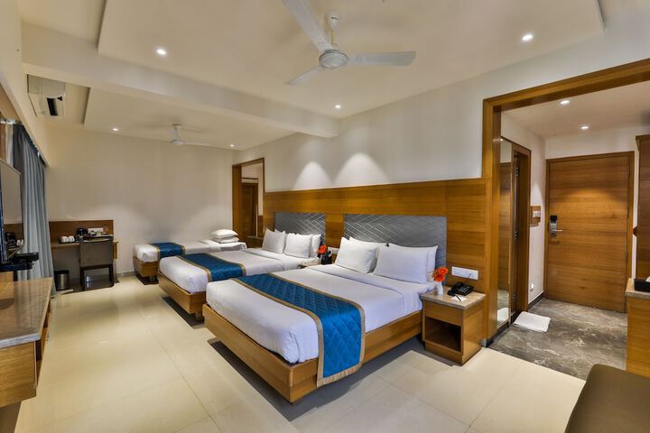 Room 10 of 61