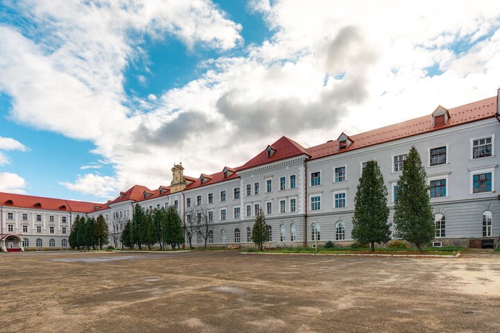 Hotel 4 of 16