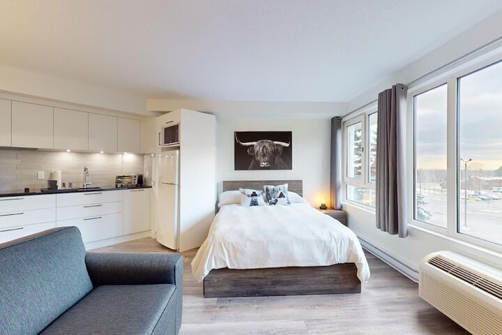 Hotel View 124 of 127