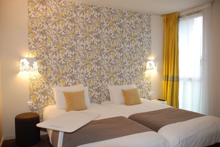 Room 5 of 87