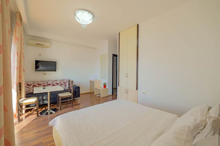 Room 41 of 119