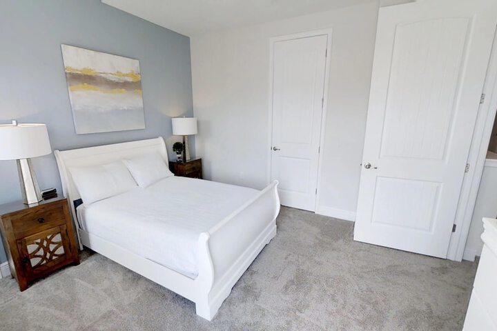 Room 3 of 64