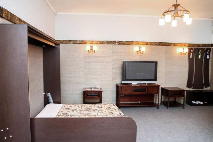Room 19 of 191