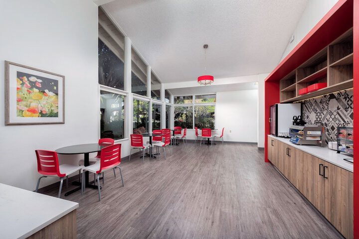 Breakfast area