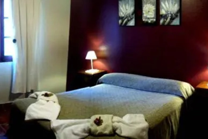 Room 3 of 18