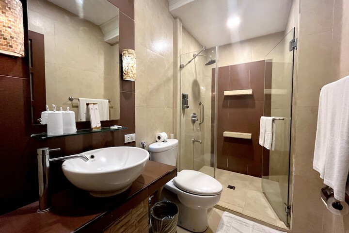 Room 17 of 26