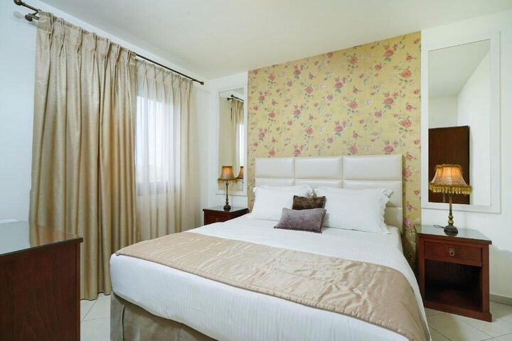 Room 16 of 75