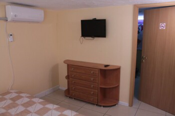 Room 65 of 113