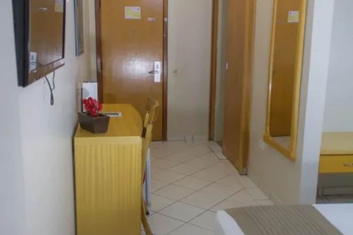 Room 36 of 93