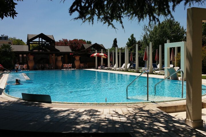 Pool Hotel