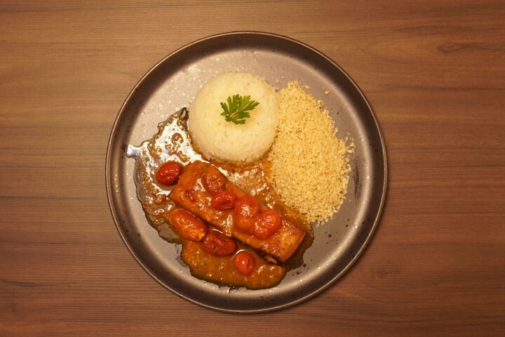 Dining 27 of 36