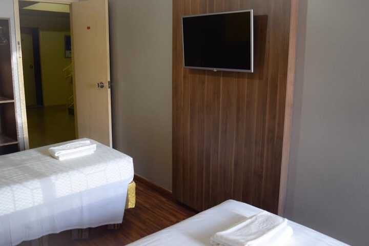 Room 20 of 39