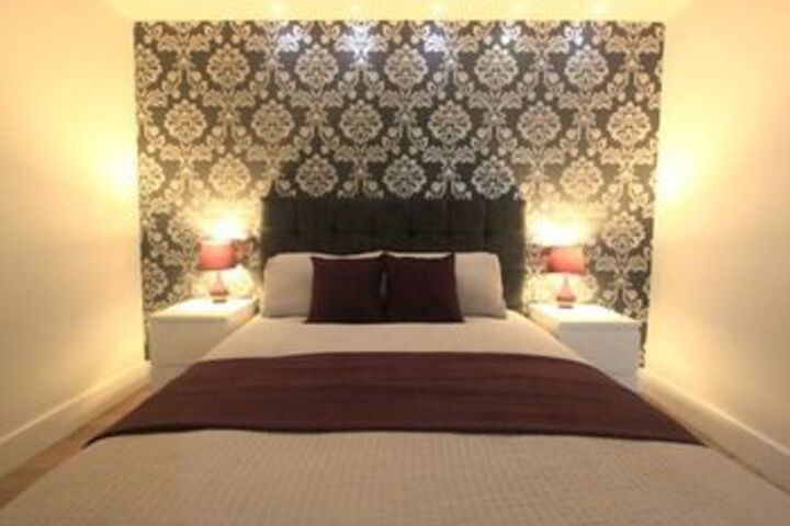 Room 6 of 23