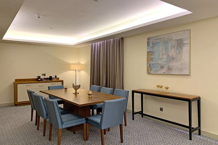 Room 35 of 83