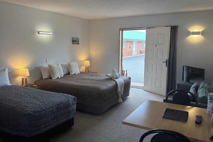 Room 12 of 81
