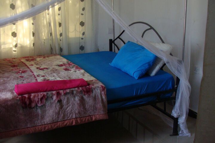 Room 8 of 30