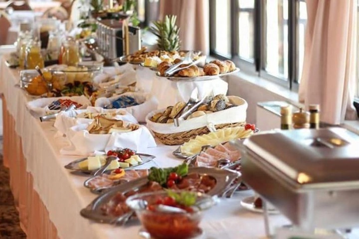 Breakfast buffet