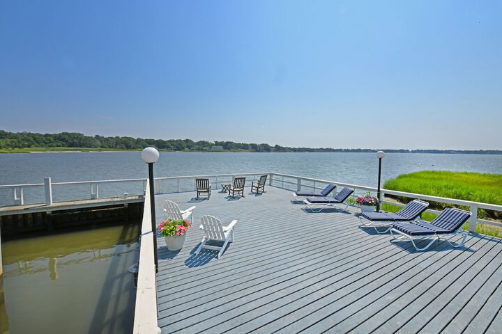Sundeck 116 of 168