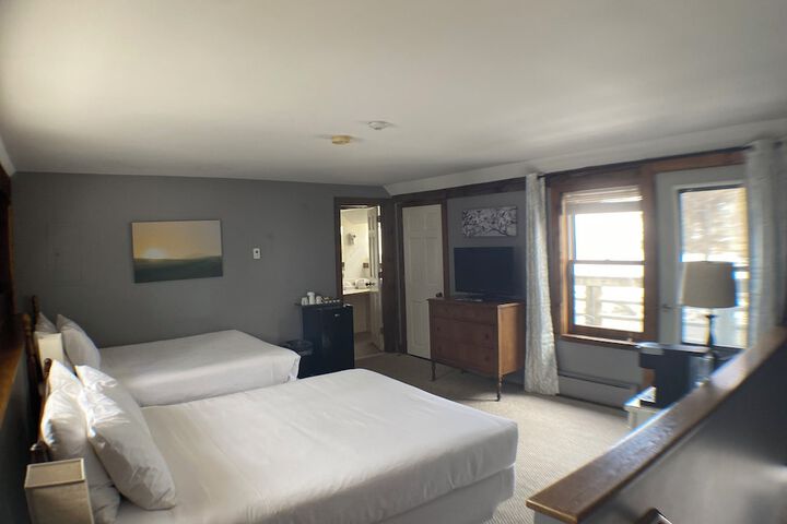 1 Queen Bed (19 of 80)