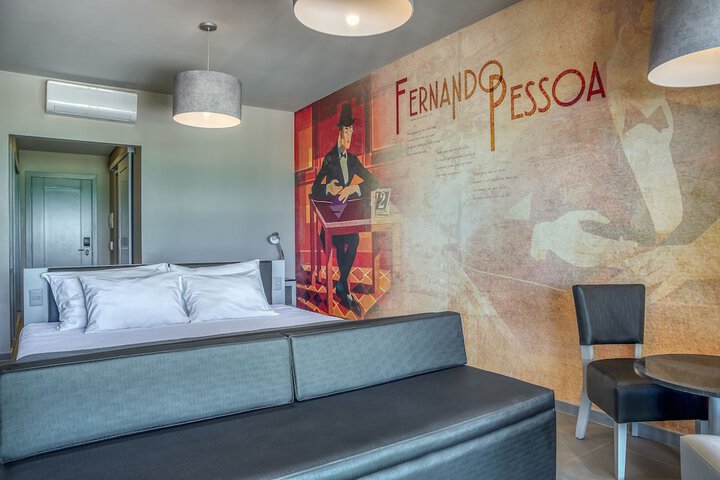 Room 8 of 72