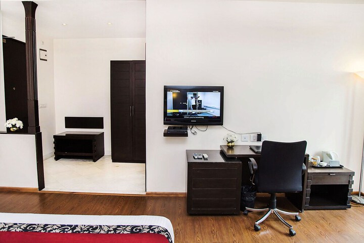 Room 12 of 57