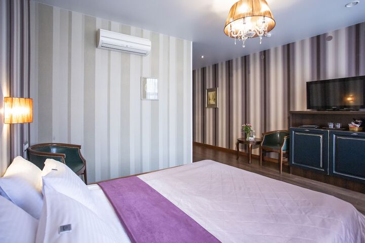 Room 21 of 52