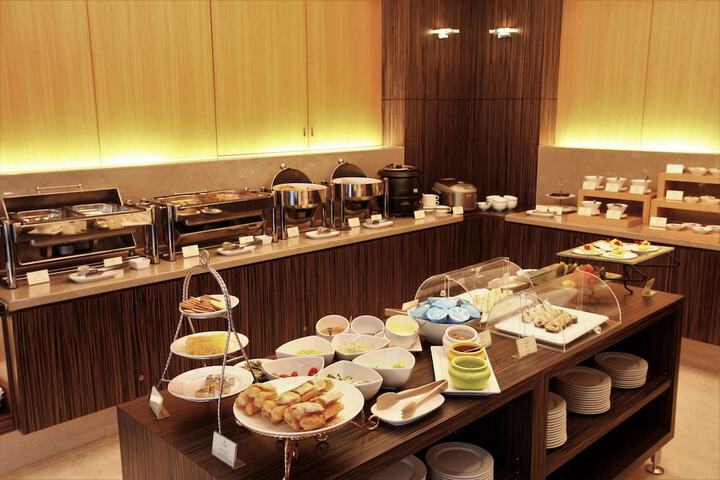 Dining 56 of 81